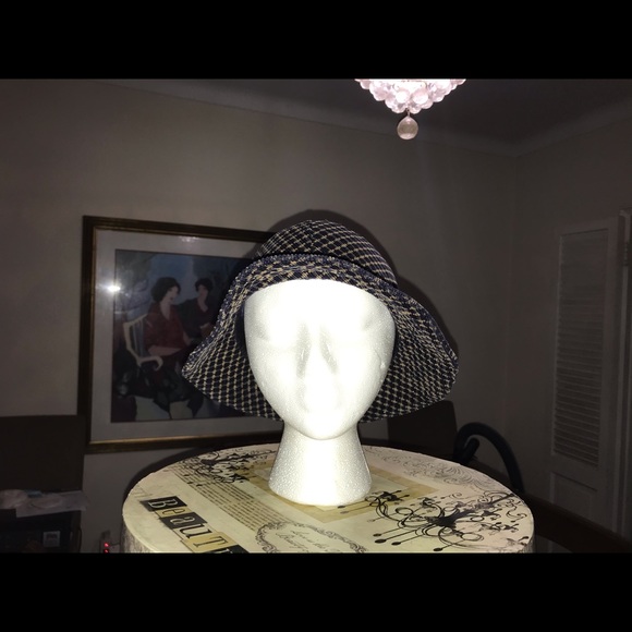 Authentic Givenchy Wool Bucket Hat - Picture 5 of 5